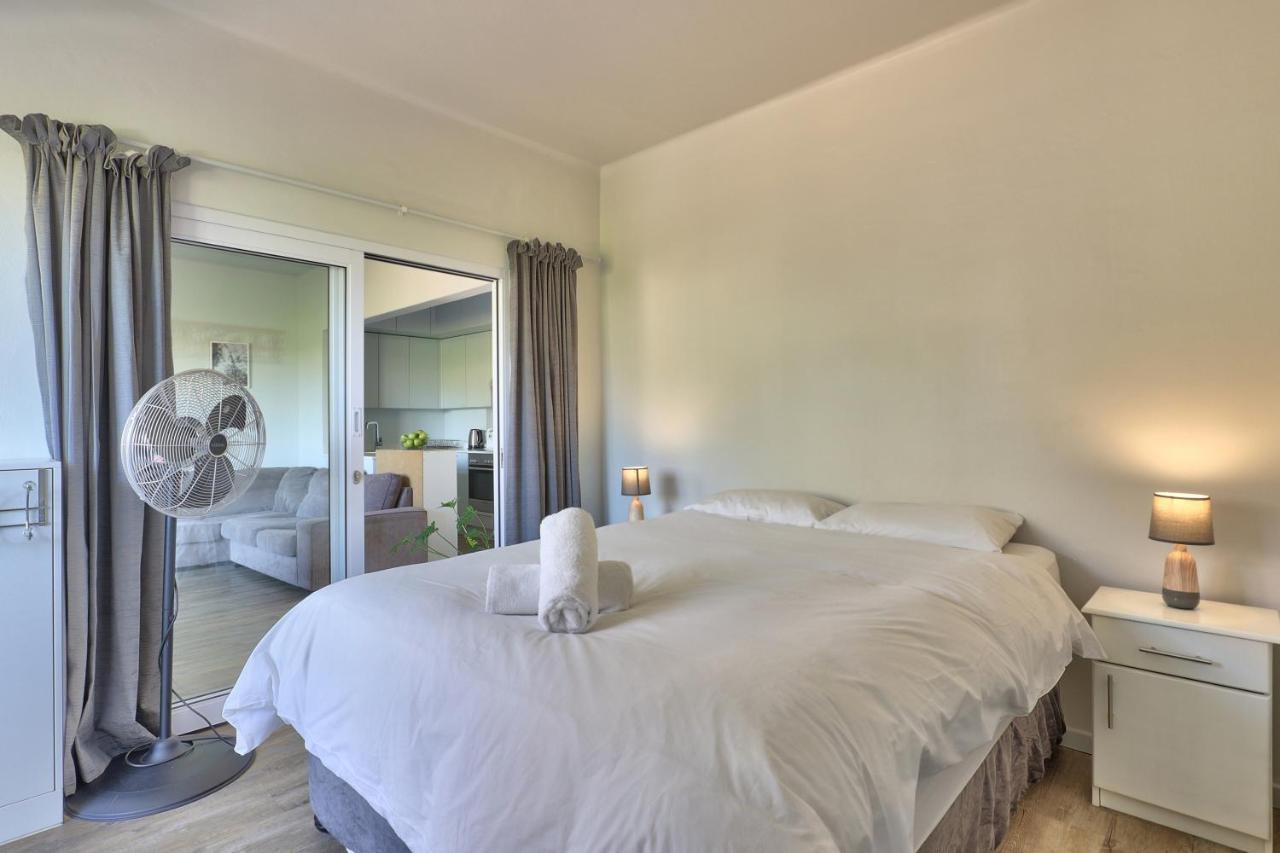 Skyways Apartment Cape Town Exterior photo